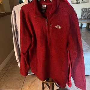 North Face Pull Over Size Large Men’s